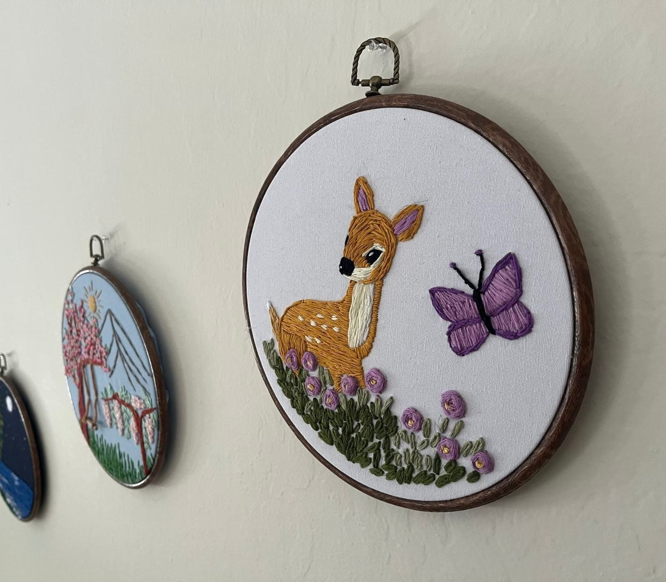 Wall tablos